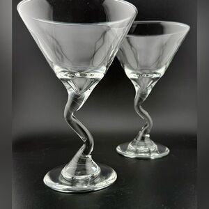 2 Z stem martini / margarita glasses. 9oz